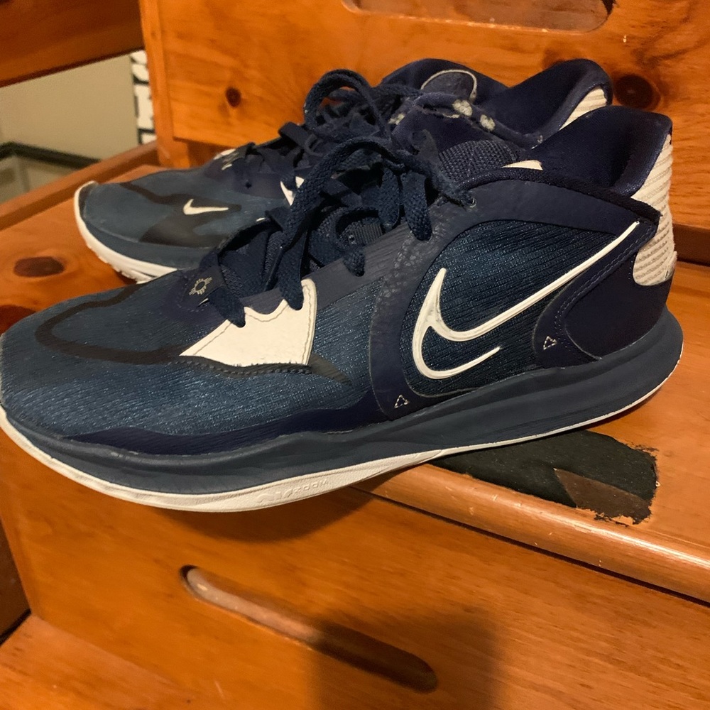 Kyrie low